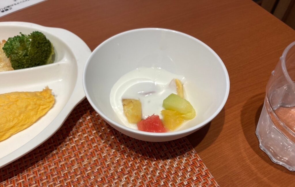 フルーツヨーグルト|トスラブ箱根ビオーレ「カサリンゴ」
