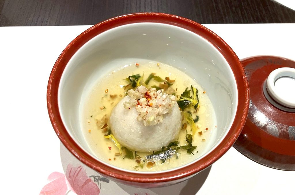 水の音の夕食・温物のれんこん饅頭(優しい味の一品)
