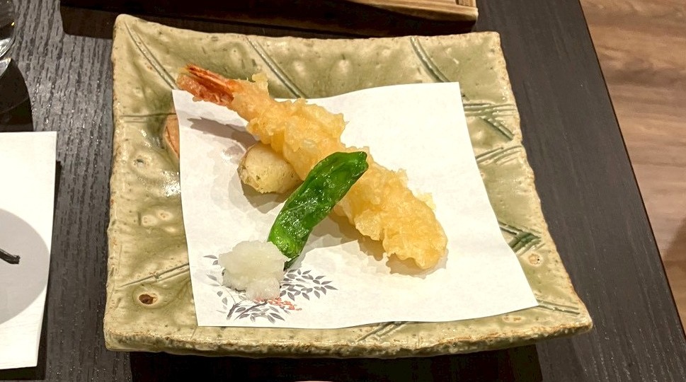 水の音の夕食・海老の天ぷら(揚げたての一品)
