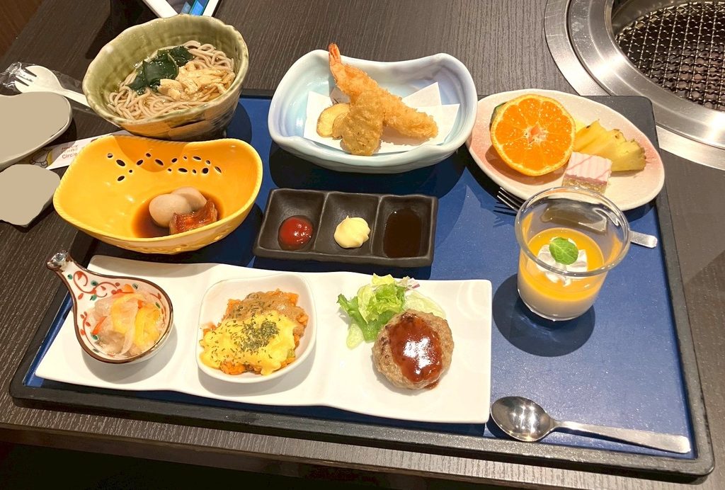 水の音の子ども用夕食プレート(子連れ向けのメニュー)